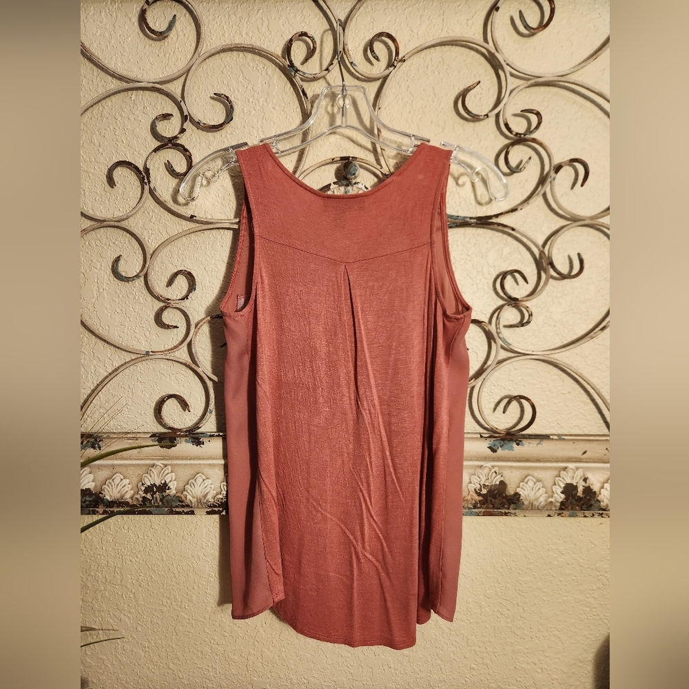 🦄 Pink Tank Top - Picture 2 of 2